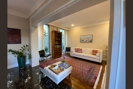 Sala de Estar de casa à venda com 6 quartos, 486m² em Pacaembu, São Paulo