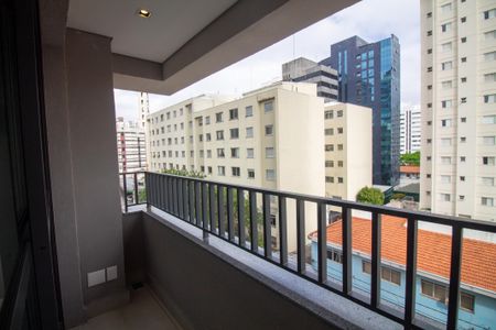 Studio para alugar com 25m², 1 quarto e sem vaga Studio para alugar com 25m², 1 quarto e sem vagaVaranda