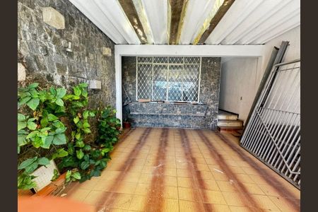 Casa à venda com 135m², 2 quartos e 2 vagas Casa à venda com 135m², 2 quartos e 2 vagasFoto 01