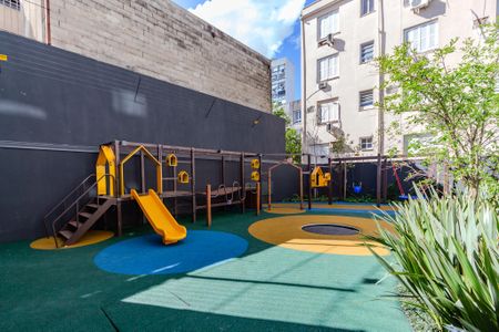 Apartamento à venda com 62m², 2 quartos e 1 vaga Apartamento à venda com 62m², 2 quartos e 1 vagaÁrea comum - Playground