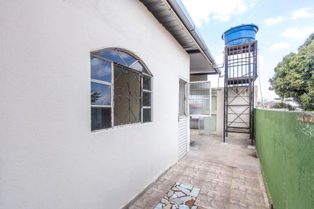 Casa à venda com 250m², 8 quartos e 4 vagas Casa à venda com 250m², 8 quartos e 4 vagasBarracão Mirante