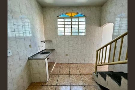 Casa para alugar com 1 quarto, 50m² em Santa Mônica, Belo Horizonte