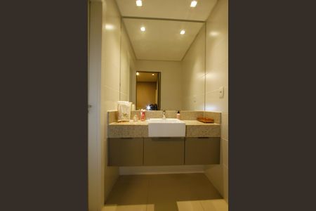 Apartamento à venda com 155m², 3 quartos e 4 vagasBanheiro da Suíte 2