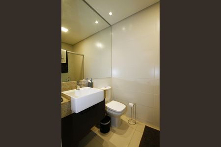 Apartamento à venda com 155m², 3 quartos e 4 vagasBanheiro da Suíte 1