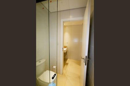 Apartamento à venda com 155m², 3 quartos e 4 vagasBanheiro da Suíte 2