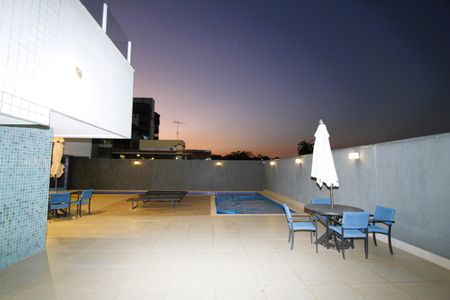 Apartamento à venda com 155m², 3 quartos e 4 vagasÁrea comum - Piscina