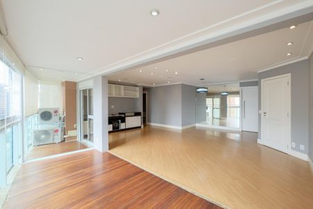 Sala de apartamento à venda com 4 quartos, 125m² em Vila Olímpia, São Paulo