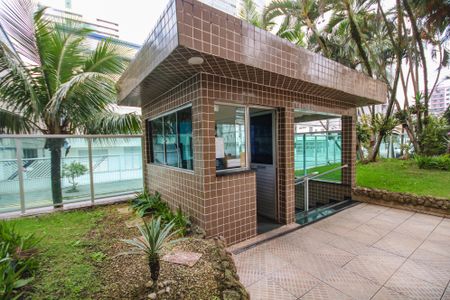 Apartamento para alugar com 77m², 2 quartos e 1 vaga Apartamento para alugar com 77m², 2 quartos e 1 vagaFachada e portaria