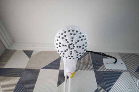 Apartamento para alugar com 77m², 2 quartos e 1 vaga Apartamento para alugar com 77m², 2 quartos e 1 vagaBanheiro da Suíte