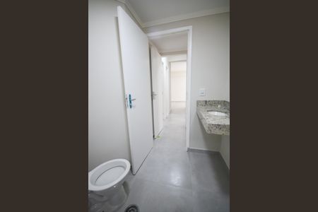 Apartamento para alugar com 77m², 2 quartos e 1 vaga Apartamento para alugar com 77m², 2 quartos e 1 vagaBanheiro da Suíte