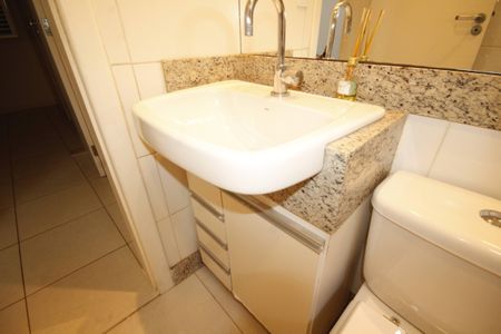 Apartamento à venda com 105m², 3 quartos e 1 vagaBanheiro Social