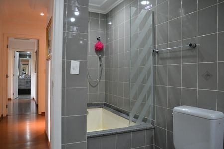 Apartamento à venda com 154m², 4 quartos e 2 vagasBanheiro