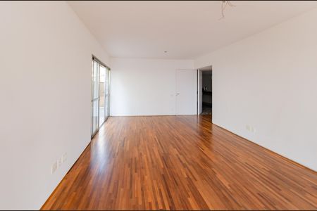Apartamento à venda com 275m², 4 quartos e 3 vagas Apartamento à venda com 275m², 4 quartos e 3 vagasSala