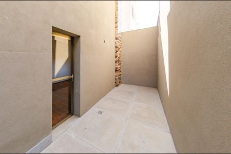 Apartamento à venda com 275m², 4 quartos e 3 vagas Apartamento à venda com 275m², 4 quartos e 3 vagasÁrea privativa suíte 2