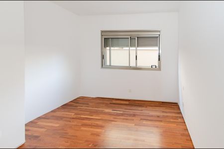 Apartamento à venda com 275m², 4 quartos e 3 vagas Apartamento à venda com 275m², 4 quartos e 3 vagasQuarto 1