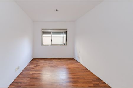 Apartamento à venda com 275m², 4 quartos e 3 vagas Apartamento à venda com 275m², 4 quartos e 3 vagasSuíte 2