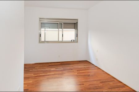 Apartamento à venda com 275m², 4 quartos e 3 vagas Apartamento à venda com 275m², 4 quartos e 3 vagasQuarto 1