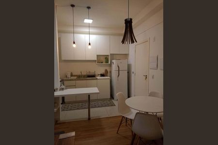 Cozinha de apartamento para alugar com 1 quarto, 44m² em Granja Viana, Cotia