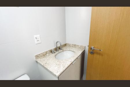 Apartamento à venda com 66m², 2 quartos e 1 vaga Apartamento à venda com 66m², 2 quartos e 1 vagaBanheiro da Suíte 2