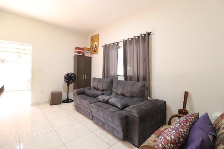 Sala de casa para alugar com 2 quartos, 100m² em Aclimação, Uberlândia