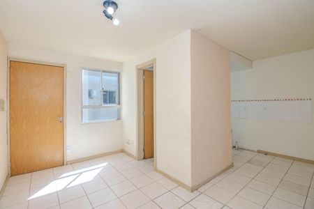 Sala de apartamento para alugar com 2 quartos, 43m² em Rubem Berta, Porto Alegre