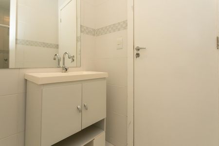 Casa para alugar com 200m², 3 quartos e 1 vaga Casa para alugar com 200m², 3 quartos e 1 vagaBanheiro Social