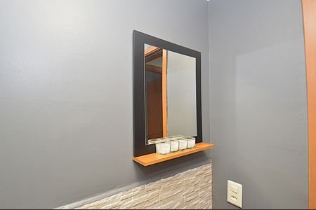 Apartamento para alugar com 69m², 2 quartos e 1 vagaBanheiro - Espelho