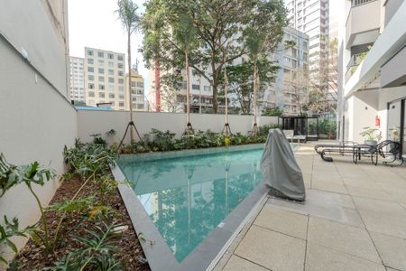 Apartamento à venda com 35m², 1 quarto e sem vaga Apartamento à venda com 35m², 1 quarto e sem vagaÁrea comum - Piscina