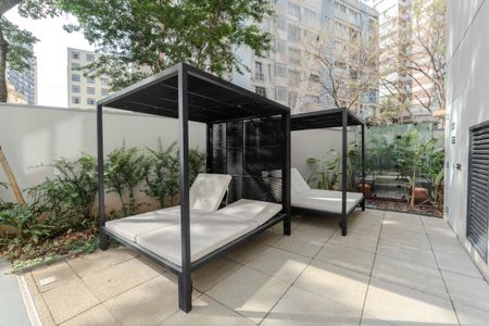 Apartamento à venda com 35m², 1 quarto e sem vaga Apartamento à venda com 35m², 1 quarto e sem vagaÁrea comum - Piscina