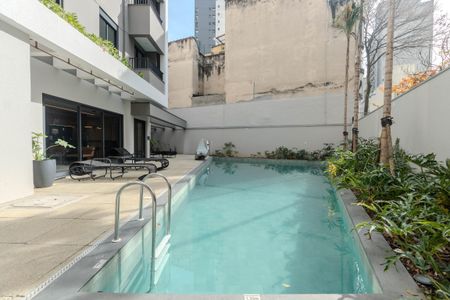 Apartamento à venda com 35m², 1 quarto e sem vaga Apartamento à venda com 35m², 1 quarto e sem vagaÁrea comum - Piscina