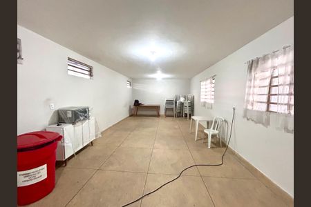 Apartamento à venda com 66m², 2 quartos e 1 vaga Apartamento à venda com 66m², 2 quartos e 1 vagaÁrea comum - Salão de festas