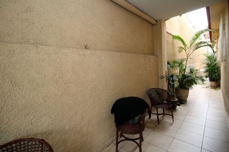 Casa para alugar com 190m², 4 quartos e 1 vagaÁrea comum -  Corredor lateral