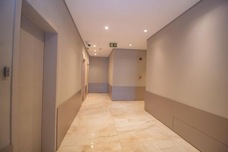 Apartamento à venda com 64m², 2 quartos e 1 vaga Apartamento à venda com 64m², 2 quartos e 1 vagaHall de entrada