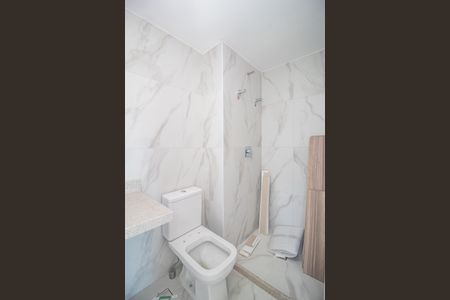 Apartamento à venda com 64m², 2 quartos e 1 vaga Apartamento à venda com 64m², 2 quartos e 1 vagaBanheiro da Suíte