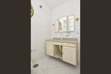 Casa à venda com 302m², 4 quartos e 3 vagasBanheiro Suíte