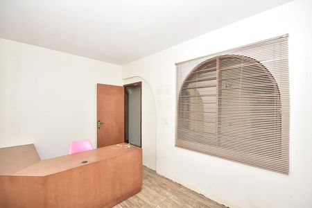 Casa à venda com 302m², 4 quartos e 3 vagasEscritório