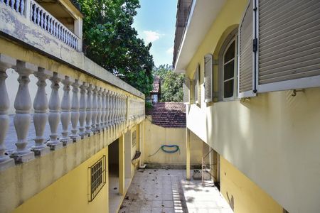 Casa à venda com 302m², 4 quartos e 3 vagasQuintal