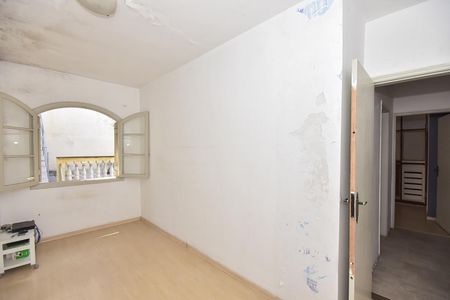 Casa à venda com 302m², 4 quartos e 3 vagasQuarto 2