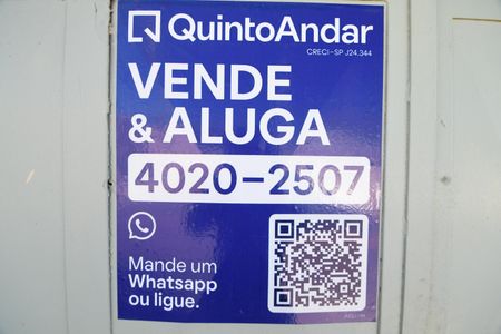 Casa à venda com 74m², 2 quartos e 2 vagasPlaca