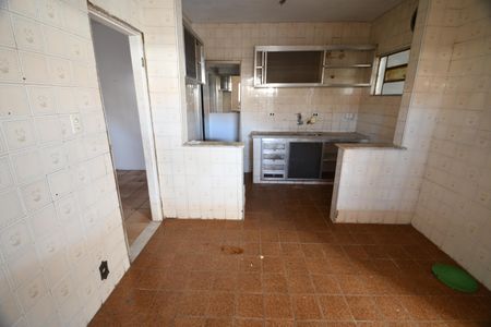 Casa à venda com 74m², 2 quartos e 2 vagasCozinha
