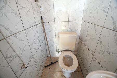 Casa à venda com 74m², 2 quartos e 2 vagasBanheiro de serviço