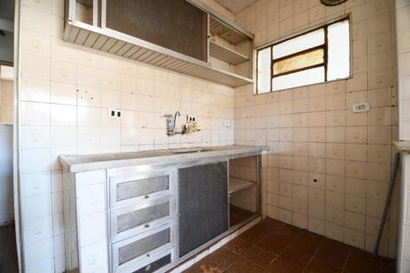 Casa à venda com 74m², 2 quartos e 2 vagasCozinha