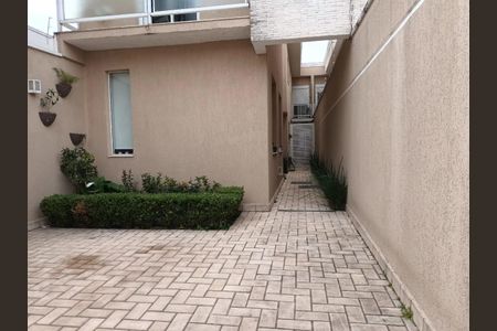 Casa à venda com 270m², 4 quartos e 2 vagas Casa à venda com 270m², 4 quartos e 2 vagasFoto 23