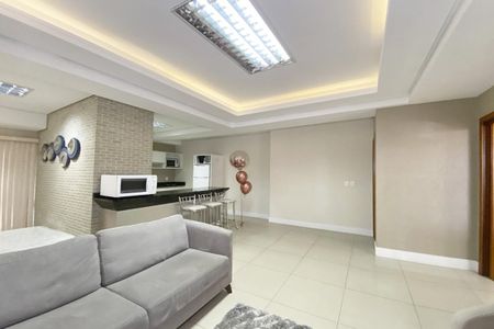 Apartamento para alugar com 66m², 4 quartos e sem vagaÁrea comum