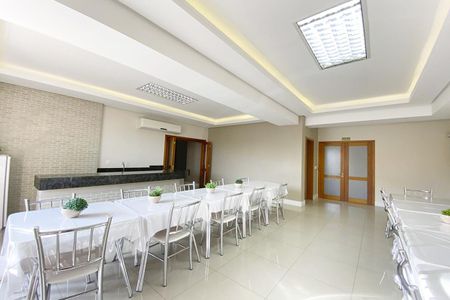 Apartamento para alugar com 66m², 4 quartos e sem vagaÁrea comum