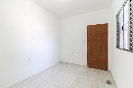 Suíte de casa para alugar com 1 quarto, 50m² em Jardim Santa Teresinha, São Paulo