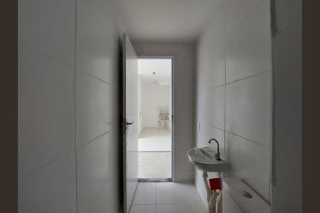 Apartamento à venda com 35m², 2 quartos e sem vaga Apartamento à venda com 35m², 2 quartos e sem vagaBanheiro Social