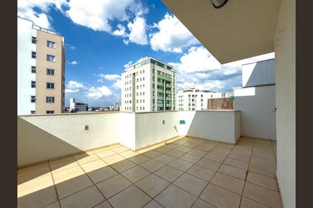 Apartamento à venda com 132m², 2 quartos e 2 vagas Apartamento à venda com 132m², 2 quartos e 2 vagasCobertura / Terraço