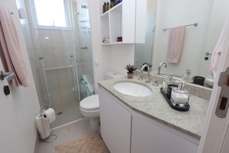 Apartamento à venda com 81m², 3 quartos e 2 vagasBanheiro Social