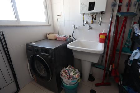 Apartamento à venda com 81m², 3 quartos e 2 vagasÁrea de Serviço